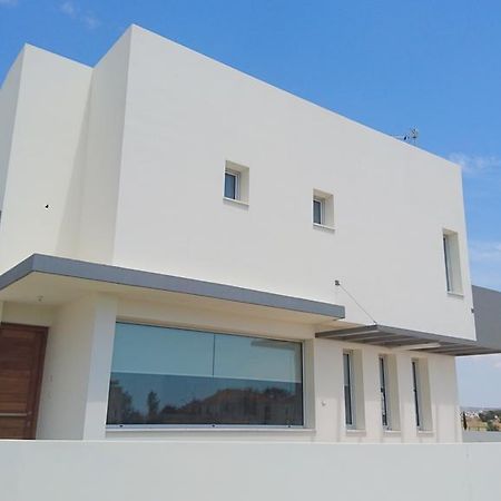 T&E Villa ラルナカ エクステリア 写真